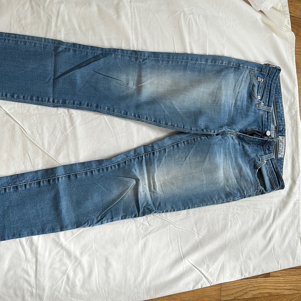 AG jeans the stilt roll up , cigarette roll up size 27